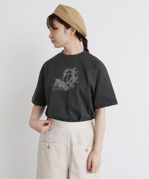 chambre de charme(シャンブルドゥシャーム)の「●cdc 30/2 度詰天竺 おさんぽTシャツ(Tシャツ/カットソー・レディース・キナリ/チャコールグレー・FREE)」の15枚目の写真