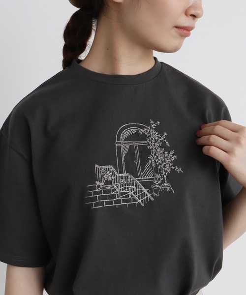 chambre de charme(シャンブルドゥシャーム)の「●cdc 30/2 度詰天竺 おさんぽTシャツ(Tシャツ/カットソー・レディース・キナリ/チャコールグレー・FREE)」の16枚目の写真