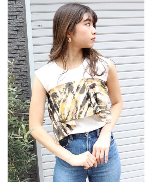 MURUA(ムルーア)の「ドレープドッキングカットタンク(タンクトップ・レディース・ホワイト/ブラック・FREE)」の5枚目の写真