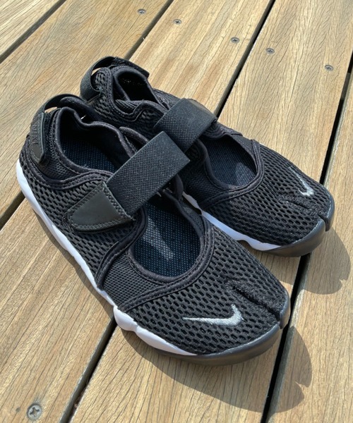 NIKE（ナイキ）の「【WEB限定】【NIKE/ナイキ】Nike Air Rift Breathe/ナイキエアリフトブリーズ（サンダル・レディース・ブラック・23cm/24cm）」の7枚目の写真