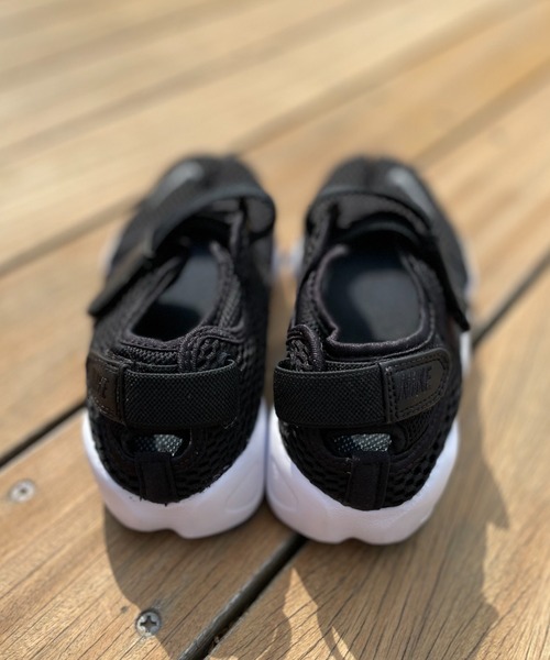 NIKE（ナイキ）の「【WEB限定】【NIKE/ナイキ】Nike Air Rift Breathe/ナイキエアリフトブリーズ（サンダル・レディース・ブラック・23cm/24cm）」の10枚目の写真