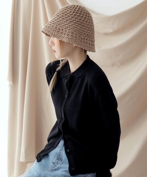 UNE MANSION（ユヌマンション）の「細編みペーパーハット（ハット・レディース・ブラック/ベージュ/ブラウン/アイボリー・ONE SIZE）」の3枚目の写真