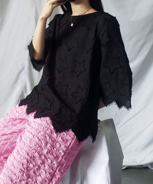 me+em select(ミームセレクト)の「星柄総刺繍フリンジカラーブラウス(シャツ/ブラウス・レディース・コーラルピンク/マスタード/ホワイト/ブラック・FREE)」の8枚目の写真
