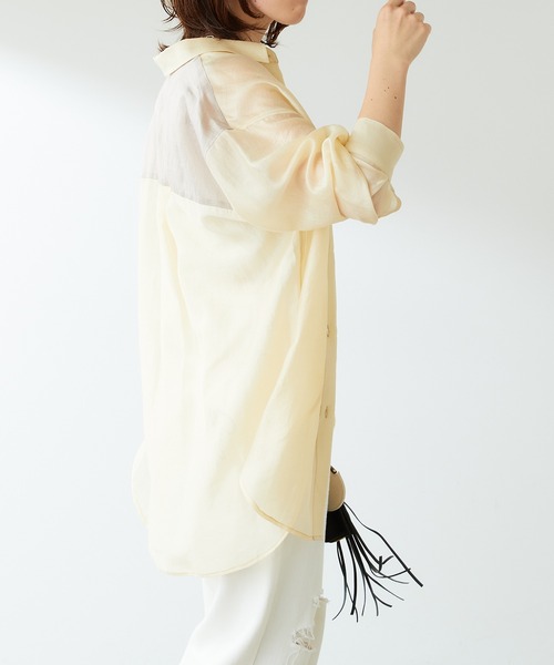 COLLAGE GALLARDAGALANTE（コラージュガリャルダガランテ）の「アシンメトリーの配色がアクセントに/配色シアーシャツ（シャツ/ブラウス・レディース・ホワイト/イエロー/ブラック・FREE）」の11枚目の写真