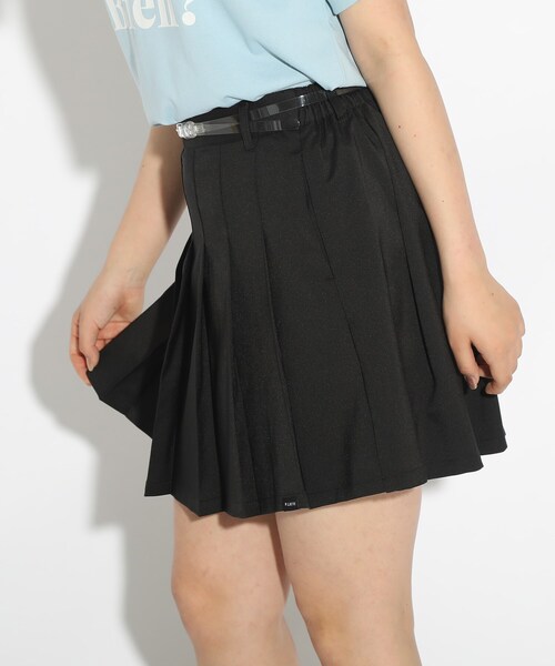 PINK-latte（ピンクラテ）の「◆ベルト付プリーツスカート（スカート・キッズ・ダークグリーン系1/ライトブルー/ベージュ系その他4/ブラック・14/16/15 ）」の2枚目の写真