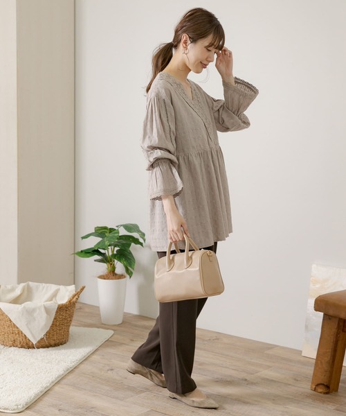 URBAN RESEARCH Sonny Label（アーバンリサーチサニーレーベル）の「カシュクールドビーコットンブラウス（シャツ/ブラウス・レディース・ライトグレー/レッド/ブラック系その他・FREE）」の14枚目の写真
