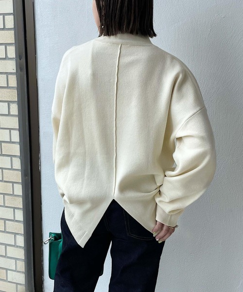 PAGEBOY(ページボーイ)の「〈自宅で洗える!〉WEB限定アイテム / バックスリットハイネック(ニット/セーター・レディース・ブラック/オフホワイト/オレンジ/ブルー/グリーン/グレイッシュベージュ・FREE)」の8枚目の写真