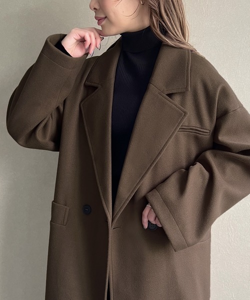 JUNOAH（ジュノア）の「サイドスリットロングチェスターコート（チェスターコート・レディース・ブラック/モカ/チャコール/キャメル/アイボリー・MEDIUM/LARGE/X-LARGE/SMALL）」の17枚目の写真