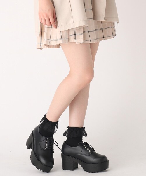 cs T&P(シーエスティーアンドピー)の「レースアップ厚底マニッシュパンプス(パンプス・レディース・ブラック/ブラック系1・S/M/L/LL)」の7枚目の写真