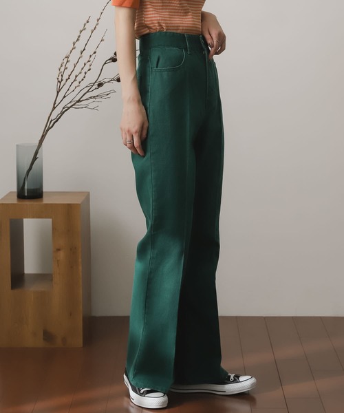 SENSE OF PLACE by URBAN RESEARCH（センスオブプレイスバイアーバンリサーチ）の「センタープレスフレアデニム（デニムパンツ・レディース・ブラック/ベージュ/グリーン/ライトインディゴブルー/ワンウォッシュ・SMALL/MEDIUM/X-SMALL/TALL）」の21枚目の写真