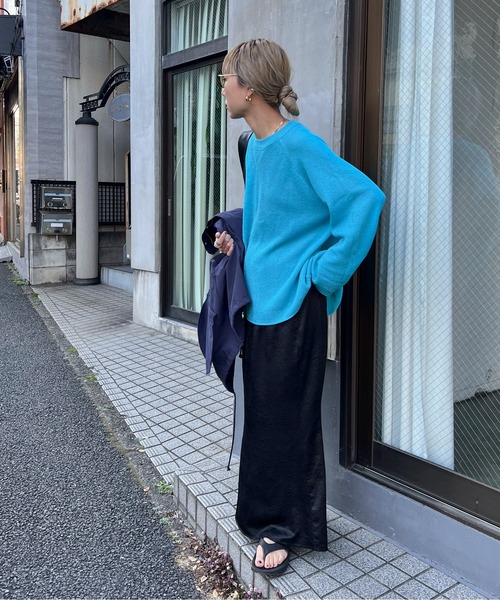 feepur(フェピュール)の「【TALLサイズあり】サテンマーメイドロングスカート(スカート・レディース・グレー/アイボリー/ブラック・TALL/MEDIUM)」の17枚目の写真