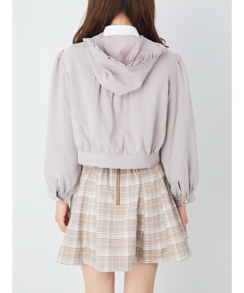 Ank Rouge（アンクルージュ）の「フード付きフリルブルゾン（ブルゾン・レディース・ブラック/ピンク/アイボリー・M）」の4枚目の写真