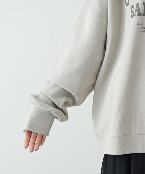 OUVRAGE CLASSE（ウヴラージュクラス）の「2WAYカレッジロゴスウェット（スウェット・レディース・グレイッシュベージュ/ブラック・FREE）」の18枚目の写真