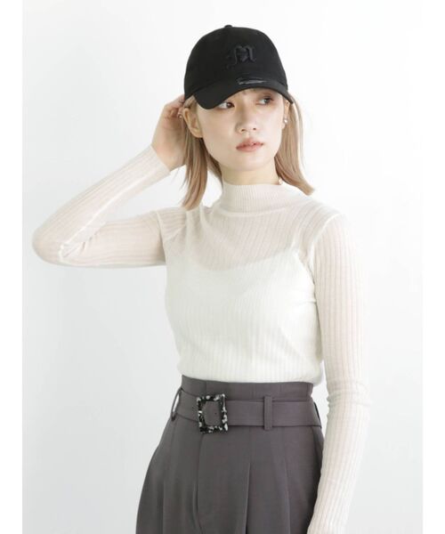 MURUA（ムルーア）の「バンプタートルニット（ニット/セーター・レディース・アイボリー/オレンジ/ブルー/ブラック・FREE）」の17枚目の写真