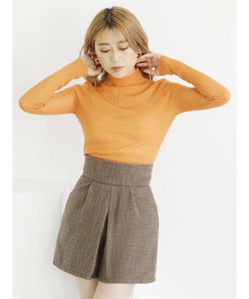 MURUA（ムルーア）の「バンプタートルニット（ニット/セーター・レディース・アイボリー/オレンジ/ブルー/ブラック・FREE）」の21枚目の写真