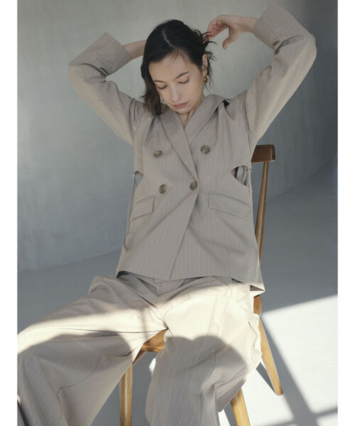 Ray BEAMS（レイビームス）の「RBS / ニュアンス フープ ピアス（ピアス（両耳用）・レディース・ゴールド・ONE SIZE）」の3枚目の写真