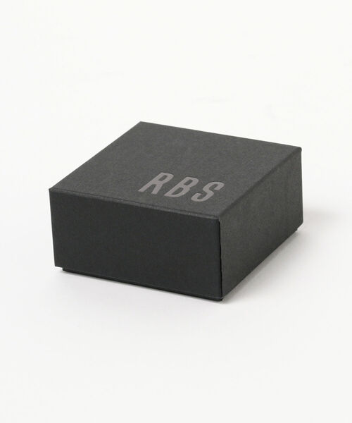 Ray BEAMS（レイビームス）の「RBS / ニュアンス フープ ピアス（ピアス（両耳用）・レディース・ゴールド・ONE SIZE）」の5枚目の写真