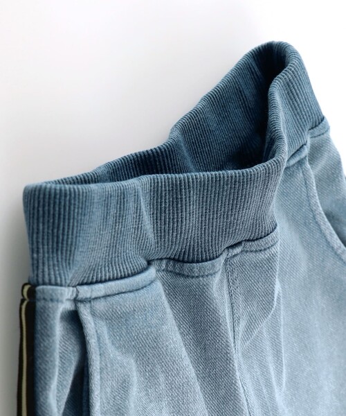 BRANSHES（ブランシェス）の「【サイドライン入り】ジョガーパンツ（スウェットパンツ・キッズ・ブラック/ブルー・150/90/130/160/120/100/110/140）」の4枚目の写真