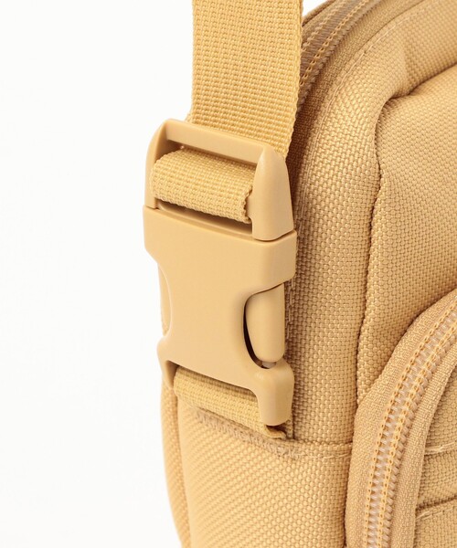 JANSPORT（ジャンスポーツ）の「JANSPORT / Core Crossbody（ショルダーバッグ・メンズ・グリーン系その他4/ブラック/ブラウン系その他3/ブラック系その他4・ONE SIZE）」の10枚目の写真