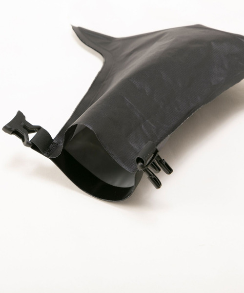 THE NORTH FACE（ザノースフェイス）の「THE NORTH FACE/ザ・ノース・フェイス スーパーライトキャンプピロー SL CAMP PILLOW NN32325（アウトドアグッズ・メンズ・ブラック・ONESIZE）」の5枚目の写真