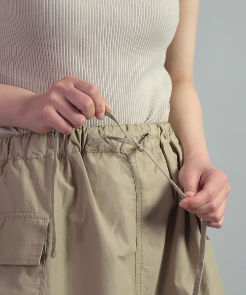 OMNIGOD（オムニゴッド）の「[OMNIGOD womens / オムニゴッド] NCウエザーイージー カーゴスカート（スカート・レディース・ベージュ・2/3）」の12枚目の写真