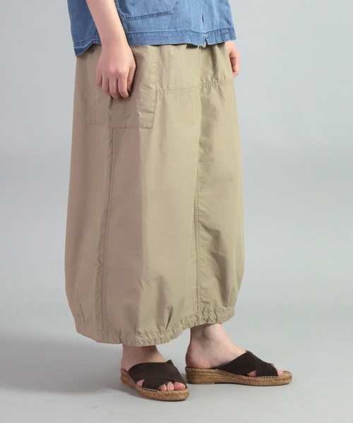 OMNIGOD（オムニゴッド）の「[OMNIGOD womens / オムニゴッド] NCウエザーイージー カーゴスカート（スカート・レディース・ベージュ・2/3）」の9枚目の写真