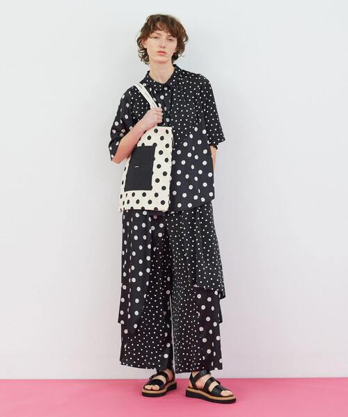 FRAPBOIS(フラボア)の「ドットサテン ブラウス(シャツ/ブラウス・レディース・ネイビー/ブラック・1/0)」の17枚目の写真