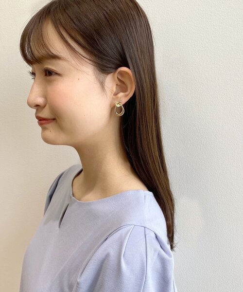 OPAQUE.CLIP（オペークドットクリップ）の「◆結びピアス（ピアス（両耳用）・レディース・シルバー/ゴールド・00）」の4枚目の写真