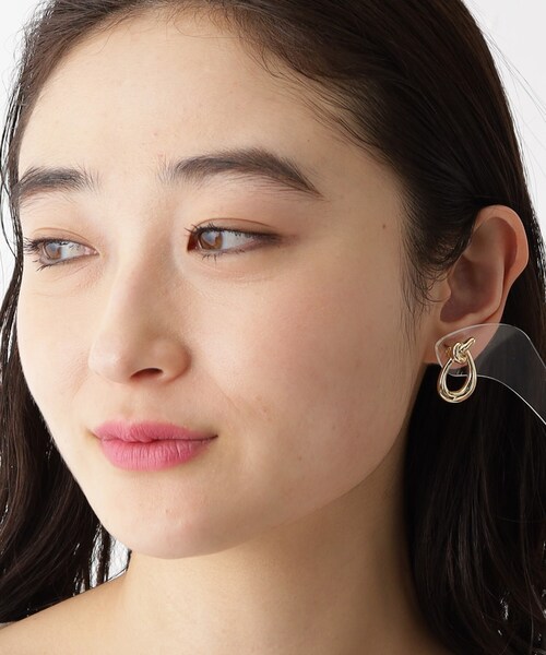 OPAQUE.CLIP（オペークドットクリップ）の「◆結びピアス（ピアス（両耳用）・レディース・シルバー/ゴールド・00）」の6枚目の写真