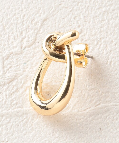 OPAQUE.CLIP（オペークドットクリップ）の「◆結びピアス（ピアス（両耳用）・レディース・シルバー/ゴールド・00）」の7枚目の写真