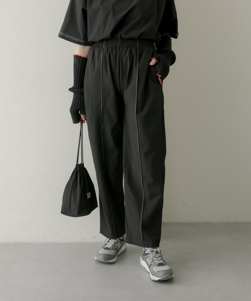 ear PAPILLONNER（イアパピヨネ）の「《別注》【MONT KEMMEL(モン ケメル)】巾着付きセットアップ（セットアップ・レディース・ブラック・FREE）」の7枚目の写真