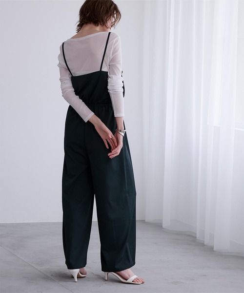 UR'S（ユアーズ）の「Vネックキャミソールオールインワン