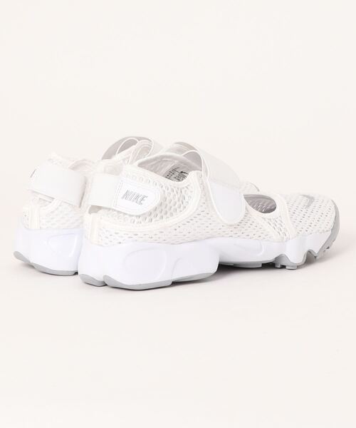 NIKE(ナイキ)の「NIKE RIFT GS/PS 322359-111(スニーカー・レディース・ホワイト・24㎝/23.5㎝/23㎝/22cm)」の3枚目の写真