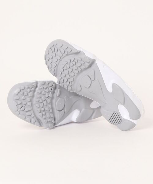 NIKE(ナイキ)の「NIKE RIFT GS/PS 322359-111(スニーカー・レディース・ホワイト・24㎝/23.5㎝/23㎝/22cm)」の4枚目の写真
