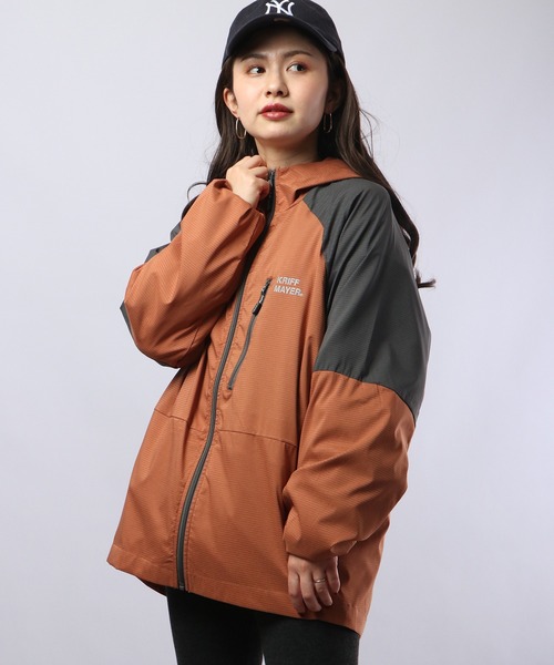 KRIFF MAYER（クリフメイヤー）の「さらさらエアーフードＪＫ（マウンテンパーカー・メンズ・マルチ/チャコール/ライトグリーン/ベージュ/オレンジ/ネイビー・XL/L/M）」の16枚目の写真