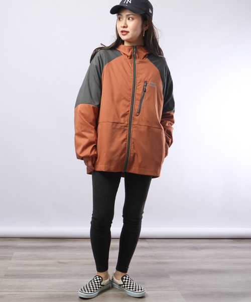 KRIFF MAYER（クリフメイヤー）の「さらさらエアーフードＪＫ（マウンテンパーカー・メンズ・マルチ/チャコール/ライトグリーン/ベージュ/オレンジ/ネイビー・XL/L/M）」の17枚目の写真