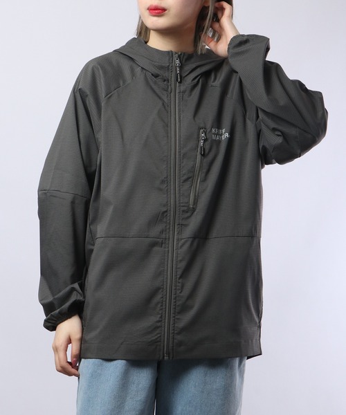 KRIFF MAYER（クリフメイヤー）の「さらさらエアーフードＪＫ（マウンテンパーカー・メンズ・マルチ/チャコール/ライトグリーン/ベージュ/オレンジ/ネイビー・XL/L/M）」の9枚目の写真