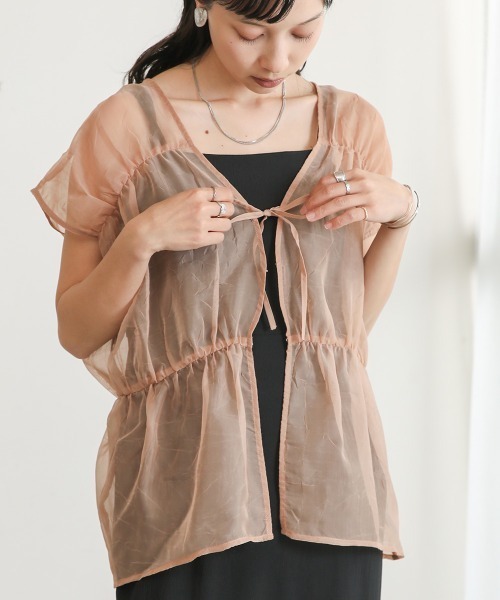 Bab（バブ）の「前後2WAYギャザーブラウス（シャツ/ブラウス・レディース・ブラック/カーキ/アイボリー/ベージュ・M）」の3枚目の写真