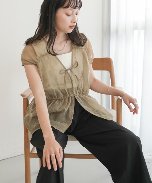 Bab（バブ）の「前後2WAYギャザーブラウス（シャツ/ブラウス・レディース・ブラック/カーキ/アイボリー/ベージュ・M）」の12枚目の写真