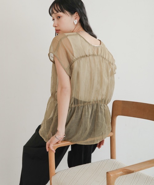 Bab（バブ）の「前後2WAYギャザーブラウス（シャツ/ブラウス・レディース・ブラック/カーキ/アイボリー/ベージュ・M）」の15枚目の写真