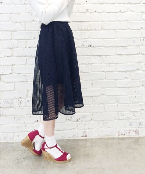 Chico（チコ）の「メッシュタックSK（スカート・レディース・ホワイト/ネイビー/グレー/モスグリーン・FREE）」の4枚目の写真