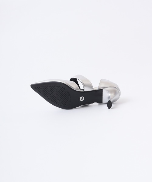 LibertyDoll（リバティードール）の「LibertyDoll ポインテッドトゥセパレートバックルパンプス（パンプス・レディース・ブラック/ブラック系その他/アイボリー/シルバー・LL/L/M/S）」の9枚目の写真