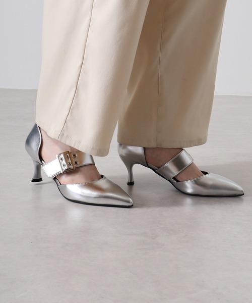 LibertyDoll（リバティードール）の「LibertyDoll ポインテッドトゥセパレートバックルパンプス（パンプス・レディース・ブラック/ブラック系その他/アイボリー/シルバー・LL/L/M/S）」の13枚目の写真