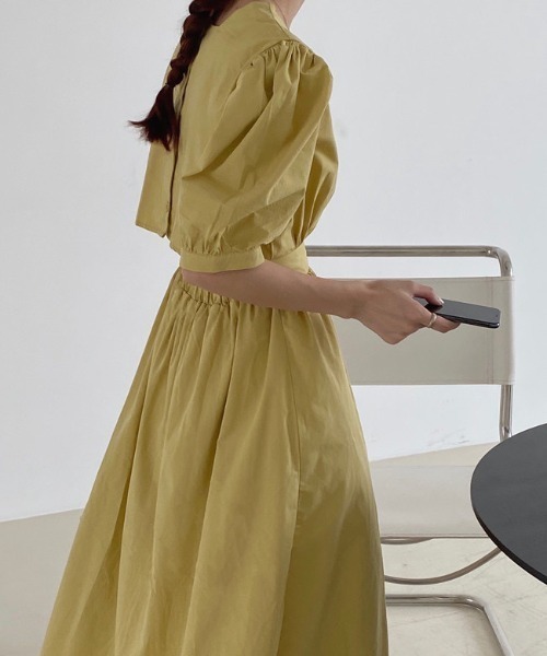 ROOPTOKYO（ループトウキョウ）の「パフスリーブバックオープンボタンワンピース（ワンピース・レディース・イエロー/ホワイト/ブラック・FREE）」の16枚目の写真