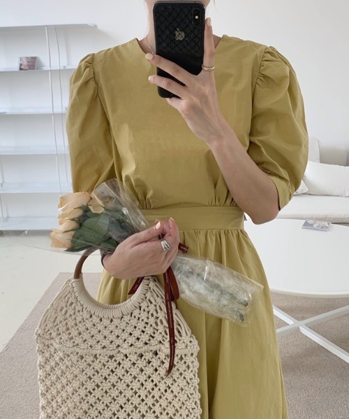 ROOPTOKYO（ループトウキョウ）の「パフスリーブバックオープンボタンワンピース（ワンピース・レディース・イエロー/ホワイト/ブラック・FREE）」の17枚目の写真