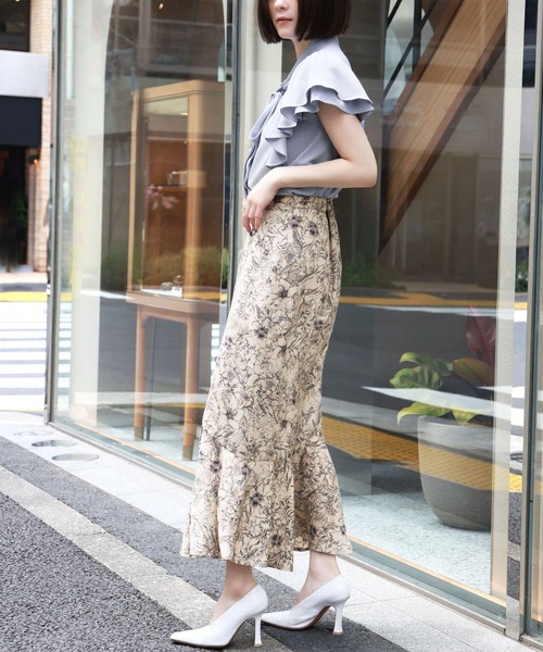 girl(ガール)の「【La mieux】アンティーク調フラワープリントアシンメトリー切り替えマーメイドロングスカート オフィス ビジネス フォーマル(スカート・レディース・グレイッシュベージュ/ブラック・FREE)」の17枚目の写真