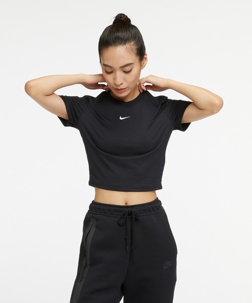 NIKE ナイキ/エッセンシャル スリム クロップ スウッシュTシャツ NIKE ナイキ/エッセンシャル スリム クロップ スウッシュTシャツ