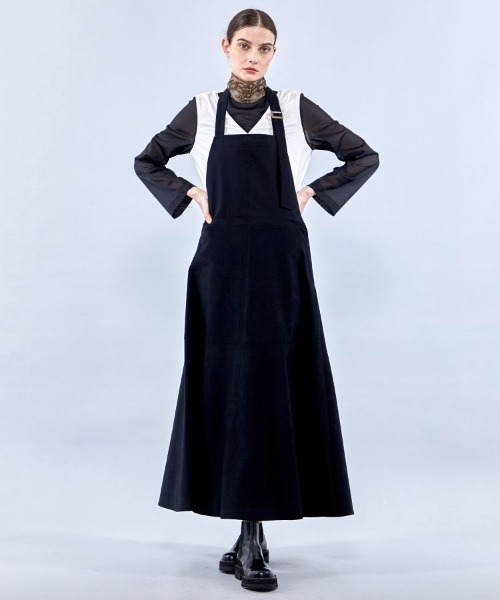 Uhr（ウーア）の「【Uhr/ウーア】フェイクスエードドレス（ワンピース・レディース・ブラック・38/36）」の2枚目の写真