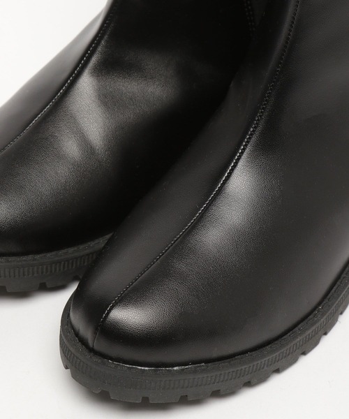 LAKOLE(ラコレ)の「タンクソールチェルシーブーツ / 969390(ブーツ・レディース・アイボリー/ブラック・MEDIUM/LARGE)」の9枚目の写真