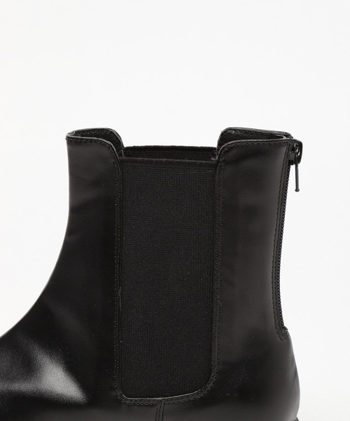 LAKOLE(ラコレ)の「タンクソールチェルシーブーツ / 969390(ブーツ・レディース・アイボリー/ブラック・MEDIUM/LARGE)」の10枚目の写真